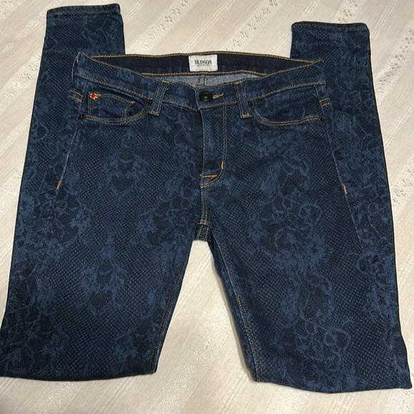 Ladies Hudson Nico Super Skinny Midrise Jeans - Picture 9 of 13